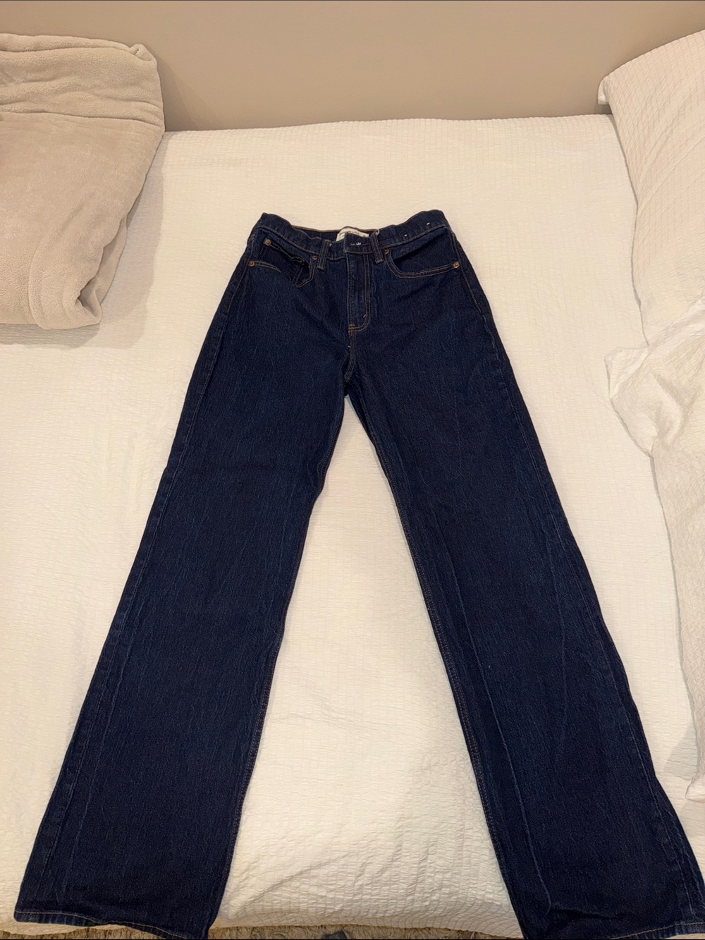 Abercrombie & Fitch Dark Blue 90s Relaxed Jeans